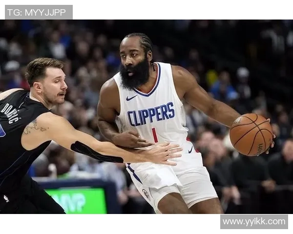 公牛队对决罗斯与哈登的精彩对抗赛回顾与分析